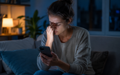 Vista stanca da smartphone: sintomi, cause e rimedi efficaci per proteggere gli occhi